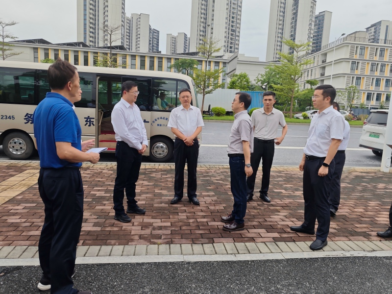 广东省市场监管局党组书记、局长陈新烈一行到清远市公共检测技术服务平台项目建设地址现场视察